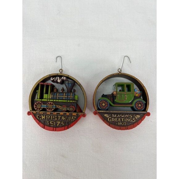 Hallmark Other - Hallmark Nostalgia Christmas 1975 Season's Greetings 1977 Train Car Lot